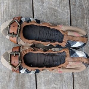 Burberry Ballet flats - size 7